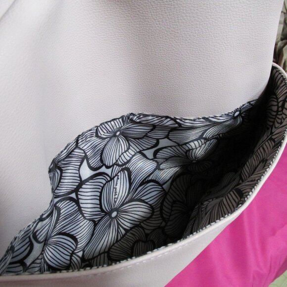Petunia Picklebottom Axis Diaper Bag - Picture 12 of 13